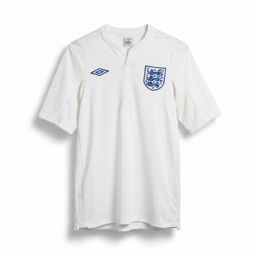 England 2010-11 Home Football Shirt - Front