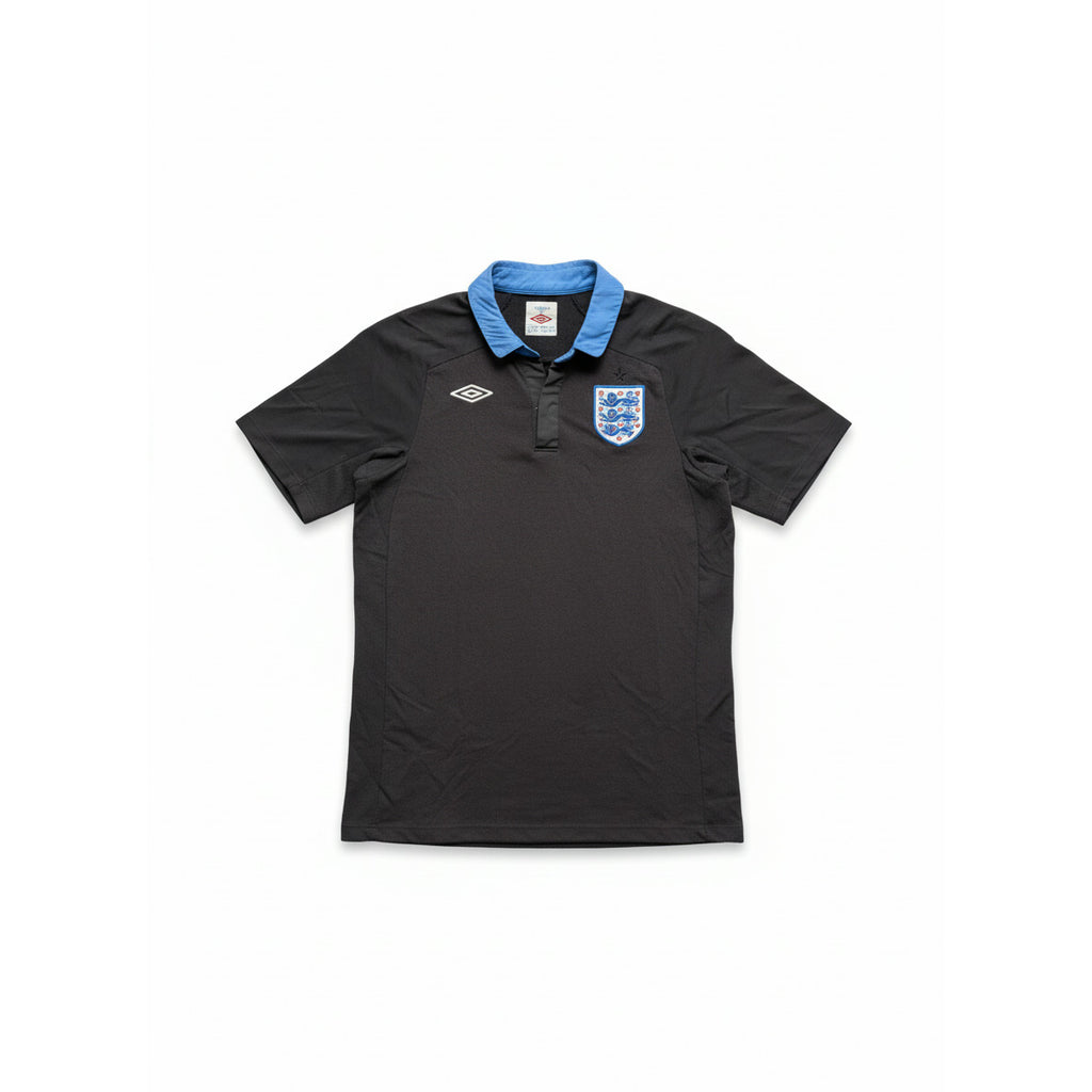 England 2011-12 Away Football Shirt - Front