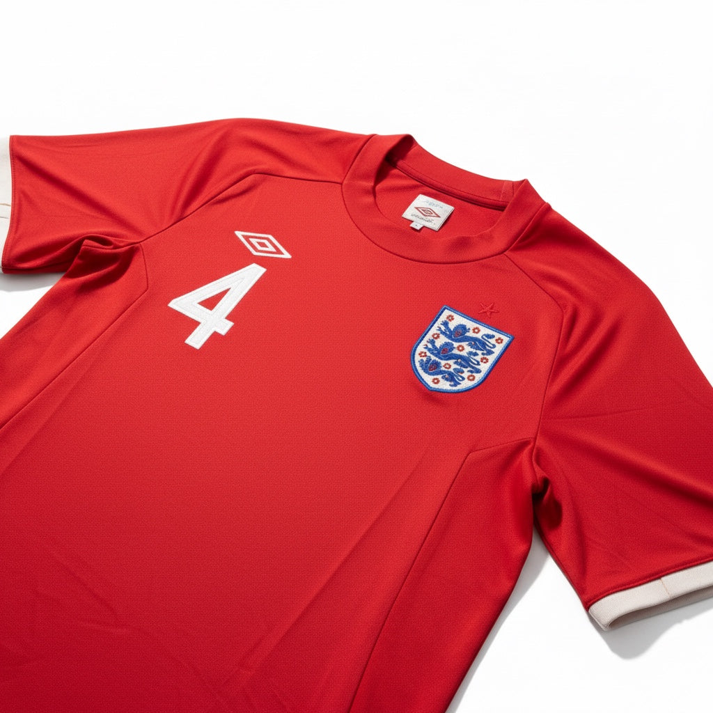 England 2010-11 Away Football Shirt - GERRARD 4 (8/10)