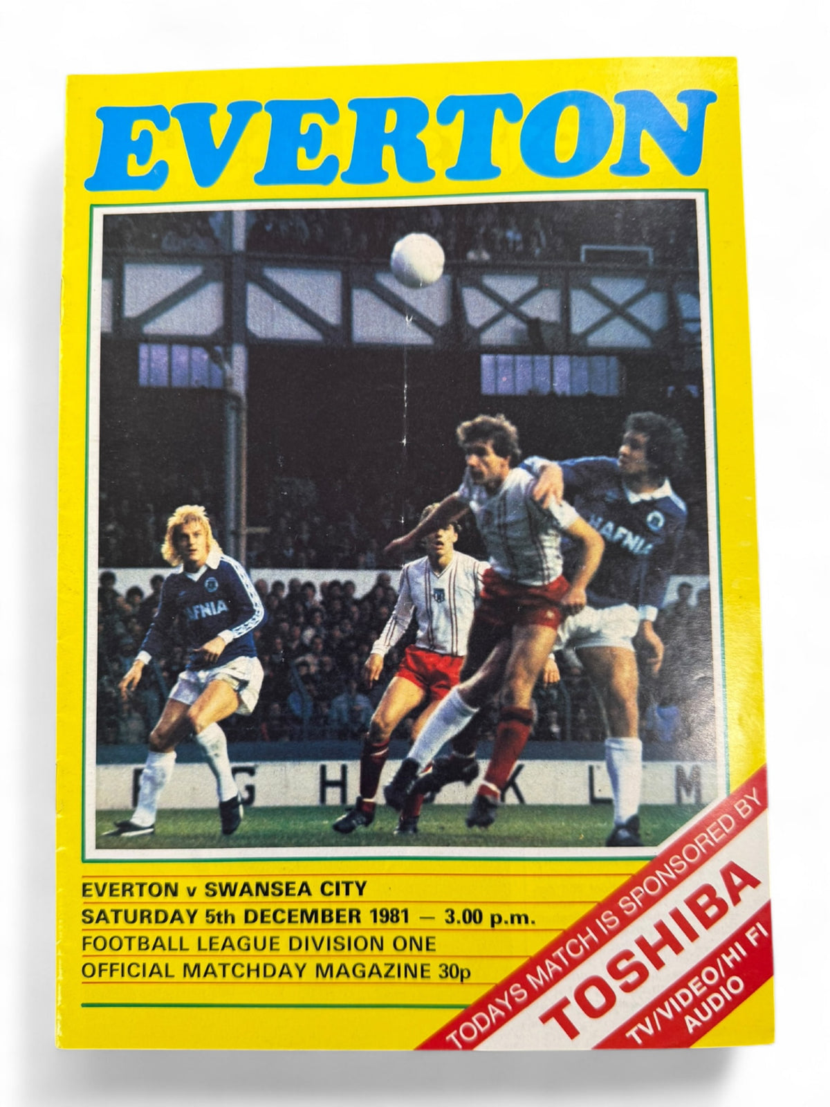 Everton vs Swansea City 1981/82 programme
