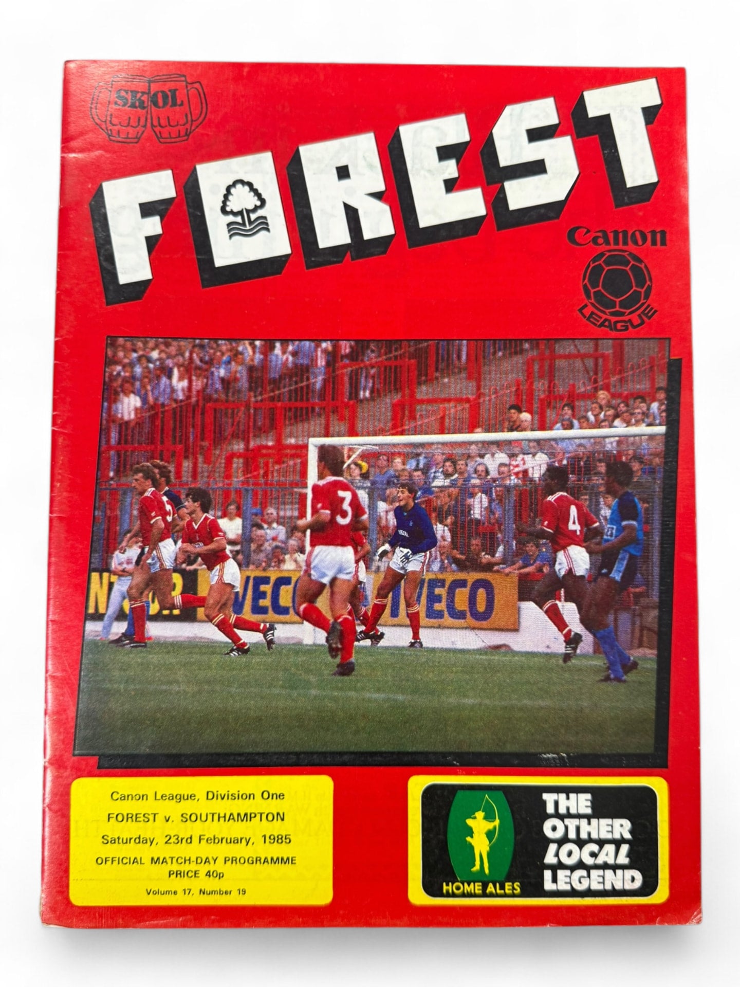 Nottingham Forest vs Southampton 1984/85 programme