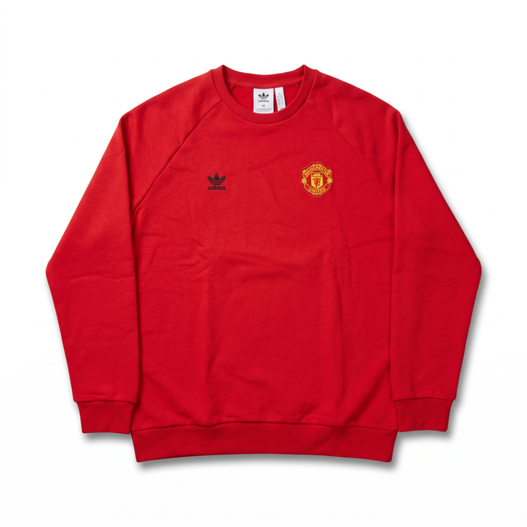 Manchester United Essentials Trefoil Crew Sweatshirt - Front